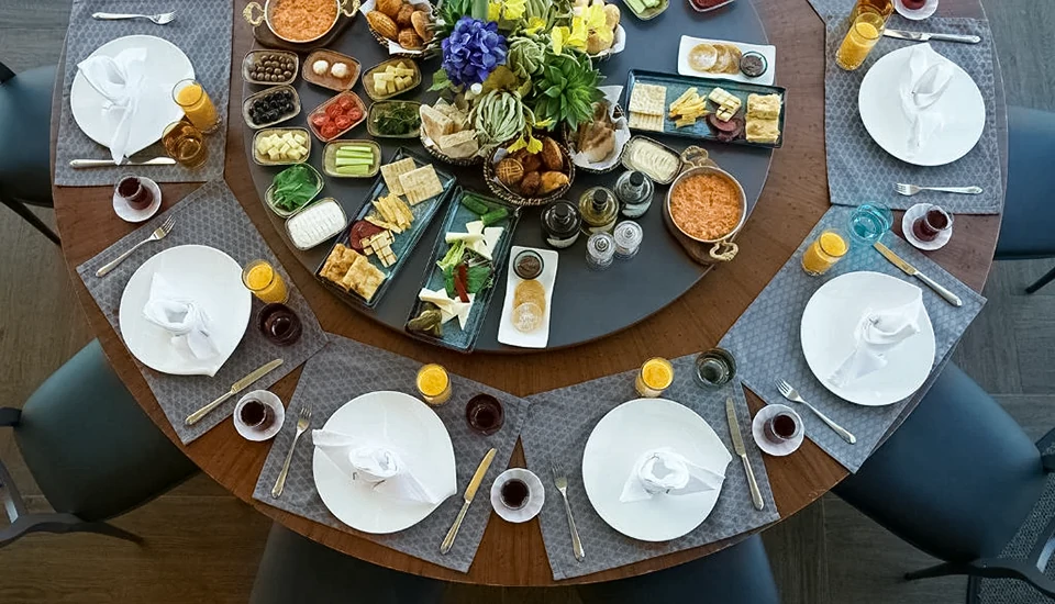 هتل لازونی استانبول